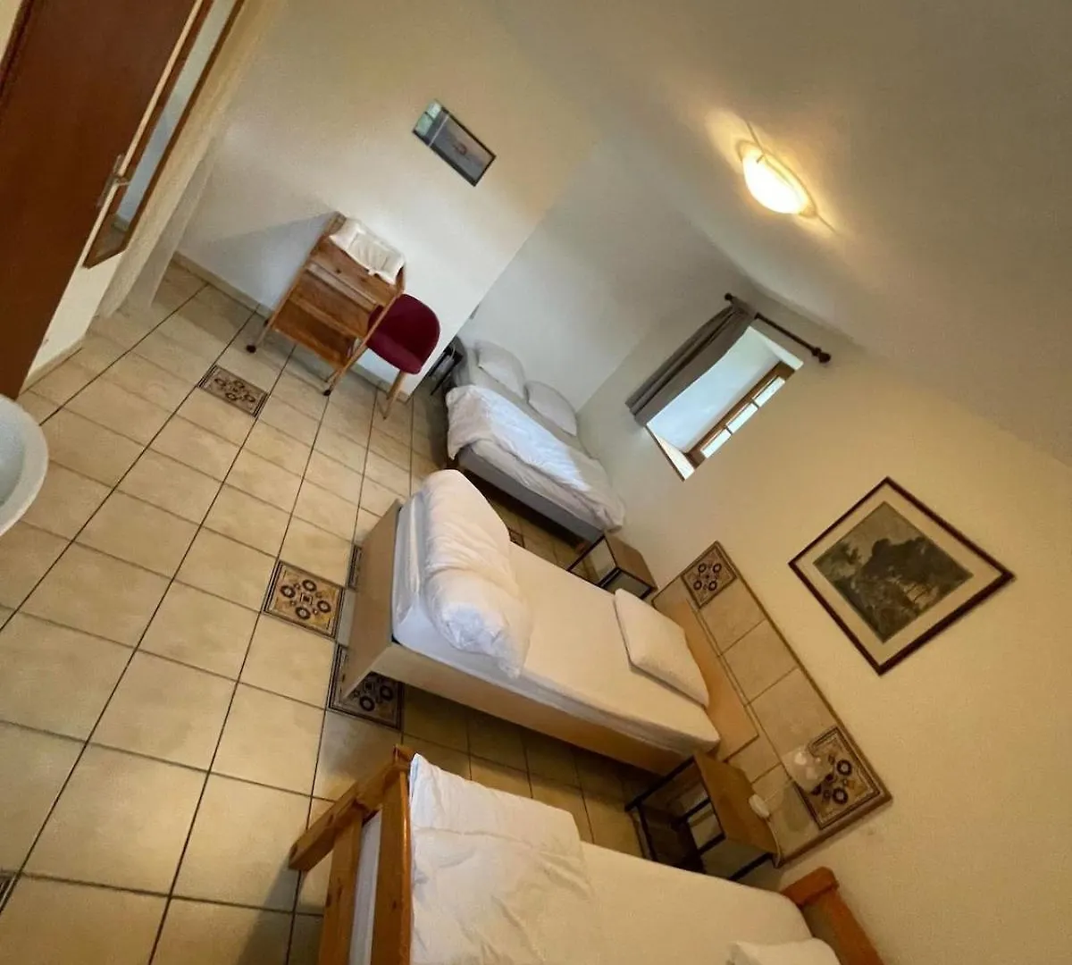 Вилла Large Welcoming House Of 15 People Melrand Дом отдыха